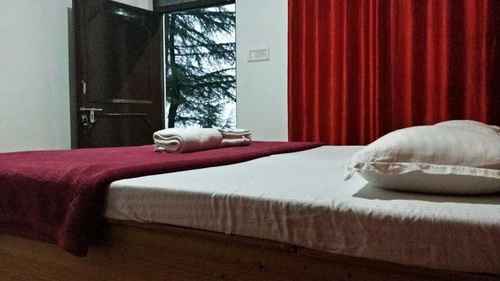 Mochila Youth Hostel Mcleod Ganj Dharamshala Bagian luar foto